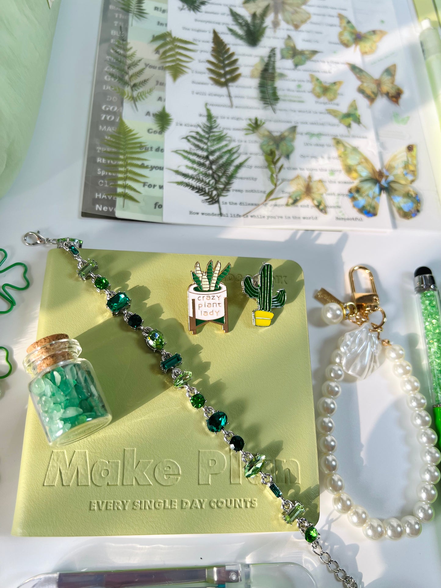 🌿 Green Garden Mystery Box