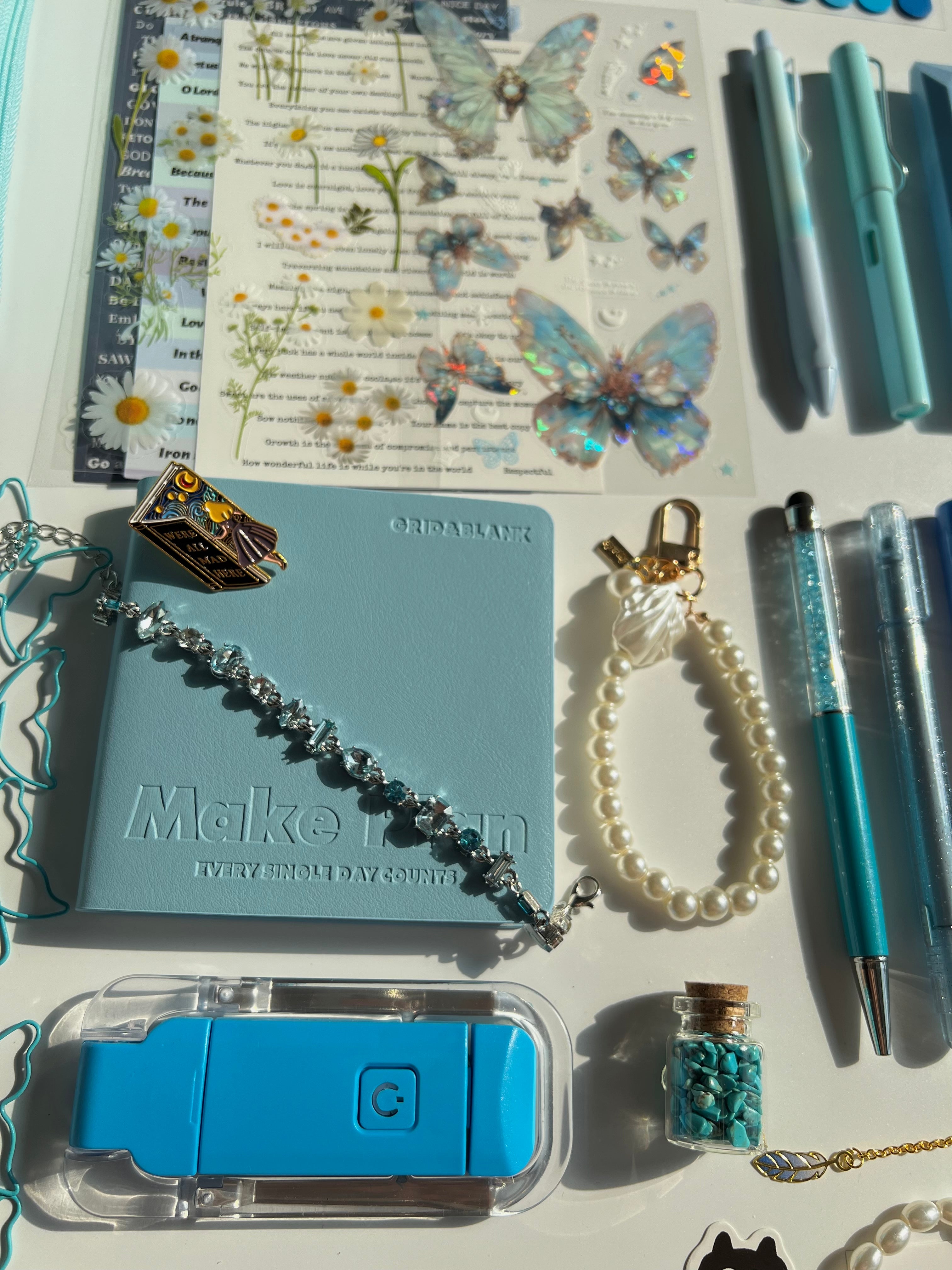 🦋 Blue Dreams Mystery Box